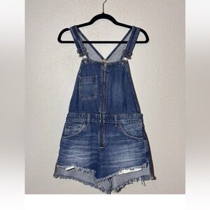 We The Free Short Denim Overalls Zipper Front Raw Hem  Size 4
